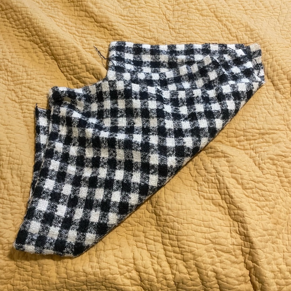 Knit checkered fabric